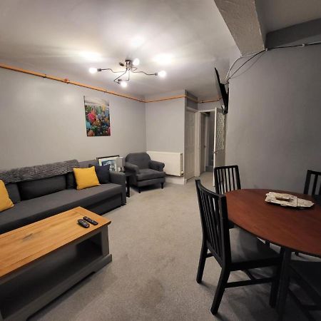 City Centre Room, Wifi, Share Facility Swansea Bagian luar foto