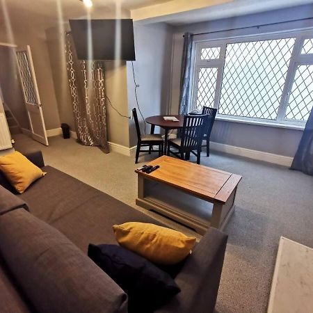 City Centre Room, Wifi, Share Facility Swansea Bagian luar foto