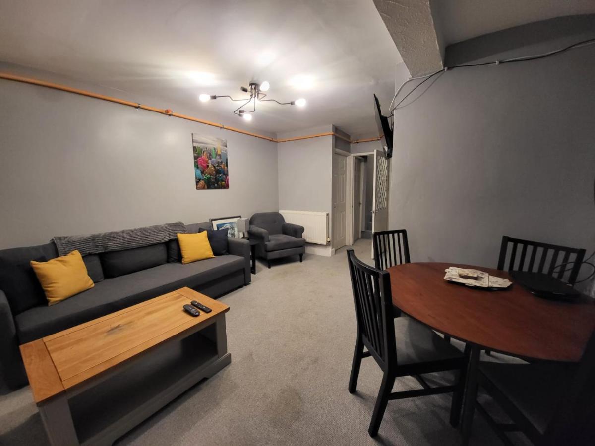 City Centre Room, Wifi, Share Facility Swansea Bagian luar foto